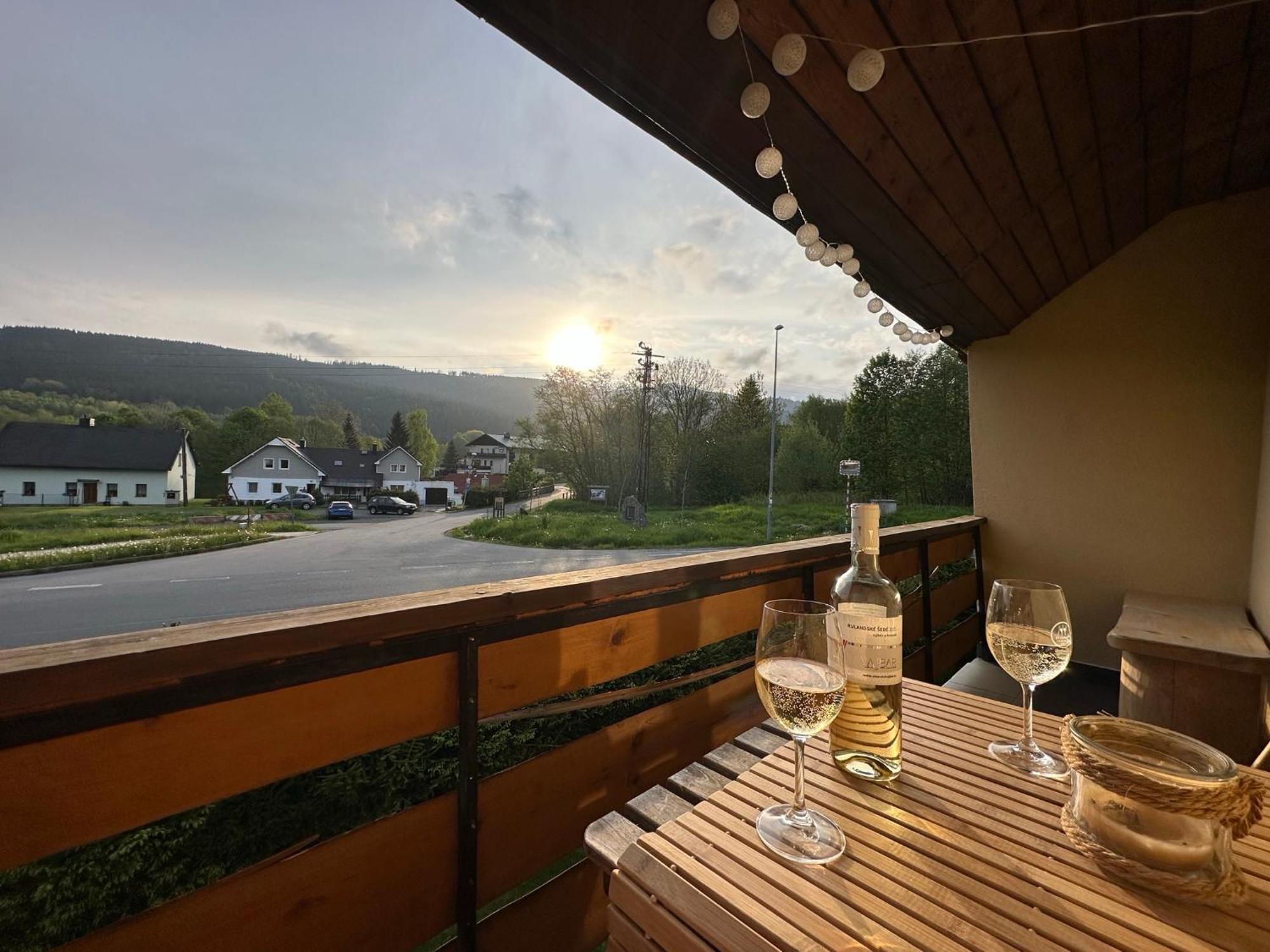 S Vyhledem Na Jezerni Stenu Apartment Zelezna Ruda